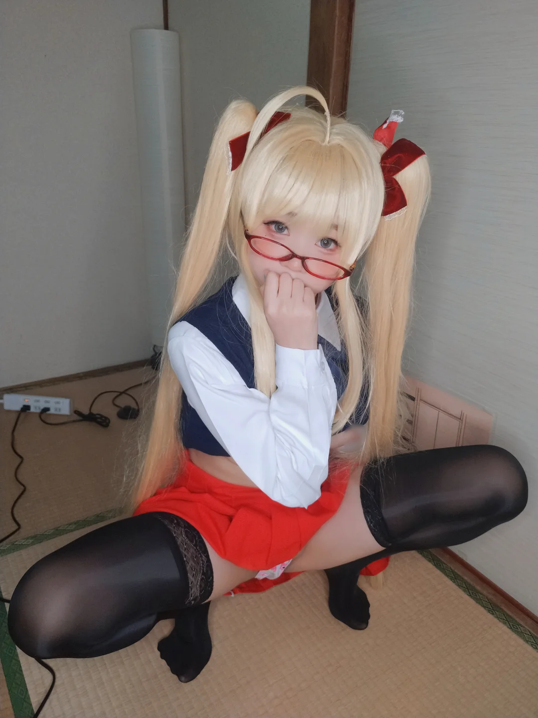 软妹摇摇乐摇摇乐yoyo_鬼父_秋月爱莉_133P_290MB tg@simisebaisi 【丝足阁】060.webp